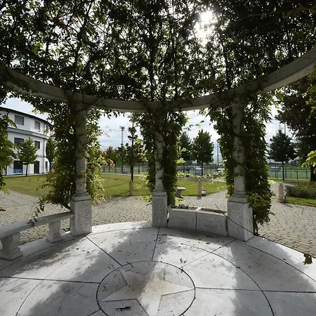 Novarello Hotel Granozzo con Monticello