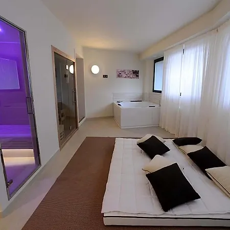 Hotel Novarello 4*