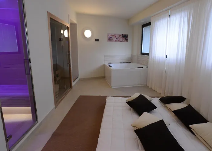 Hotel Novarello Granozzo con Monticello